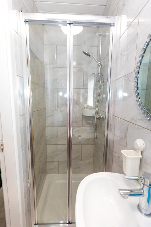 Comfortable Stay In Shirley, Solihull - Room-2 Exteriör bild