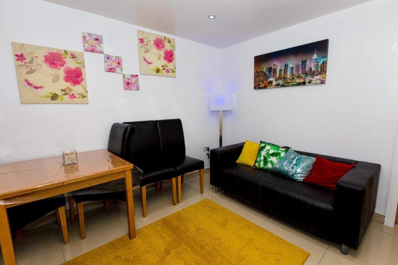 Comfortable Stay In Shirley, Solihull - Room-2 Exteriör bild
