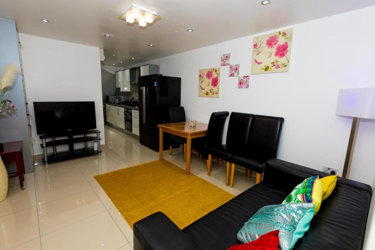 Comfortable Stay In Shirley, Solihull - Room-2 Exteriör bild