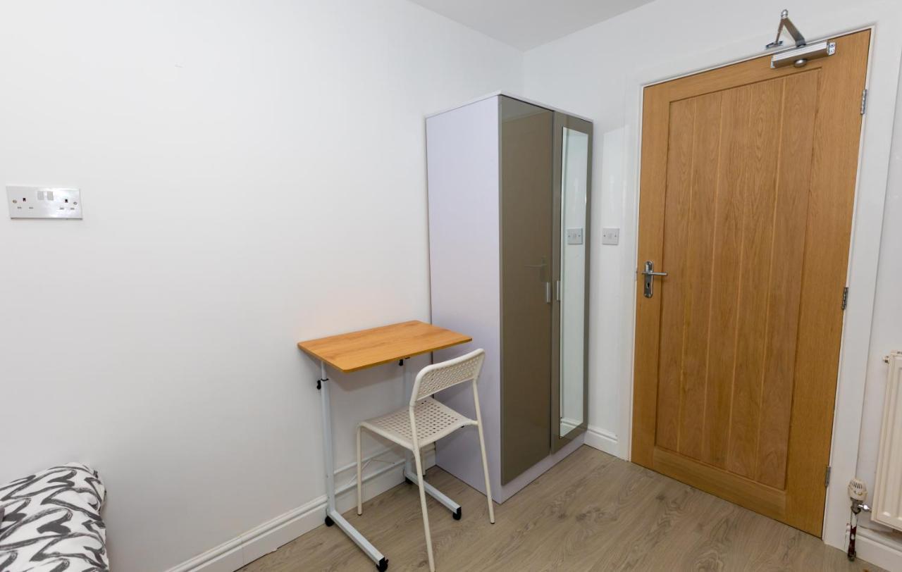 Comfortable Stay In Shirley, Solihull - Room-2 Exteriör bild