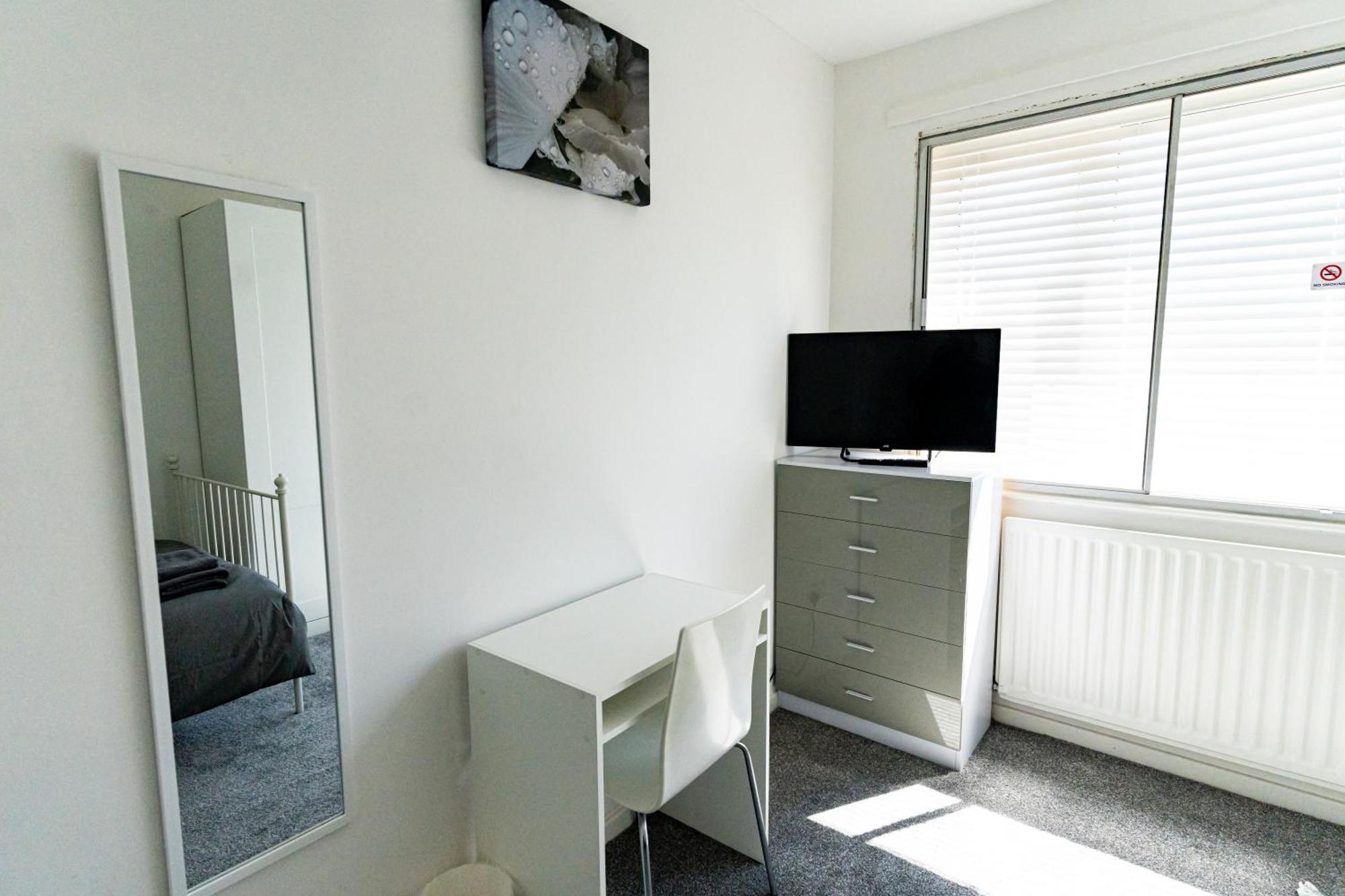Comfortable Stay In Shirley, Solihull - Room-2 Exteriör bild